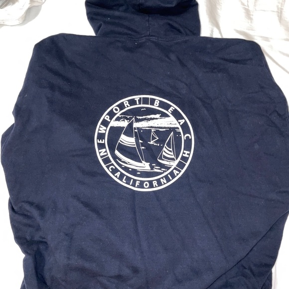 Brandy melville oversized newport beach hoodie - Picture 2 of 2
